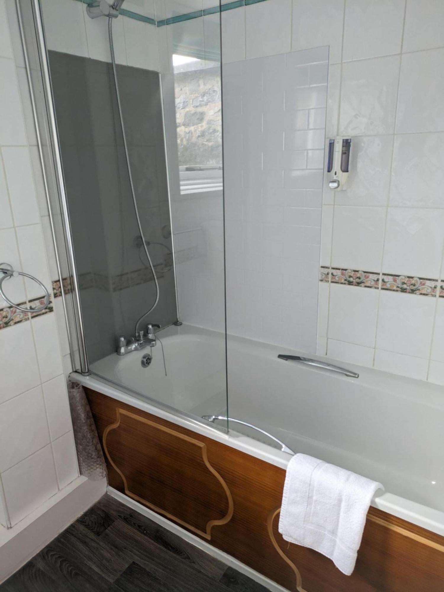 Charles Cotton Hotel Хартингтън Екстериор снимка