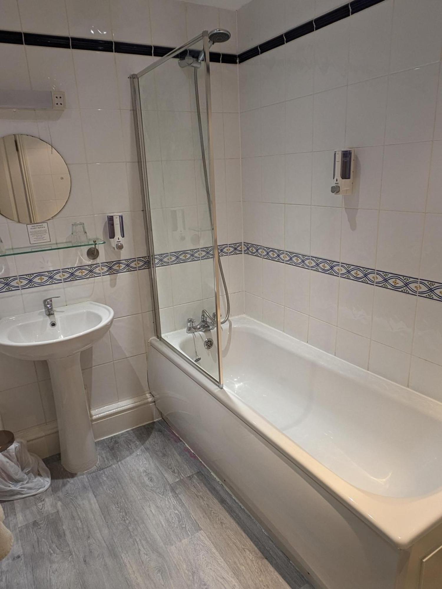 Charles Cotton Hotel Хартингтън Екстериор снимка